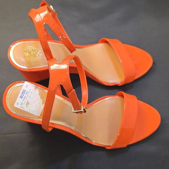 BRAND NEW VINCE CAMUTO JEFANY ANKLE STRAP WEDGE SANDAL (WOMEN) - Picture 5 of 14